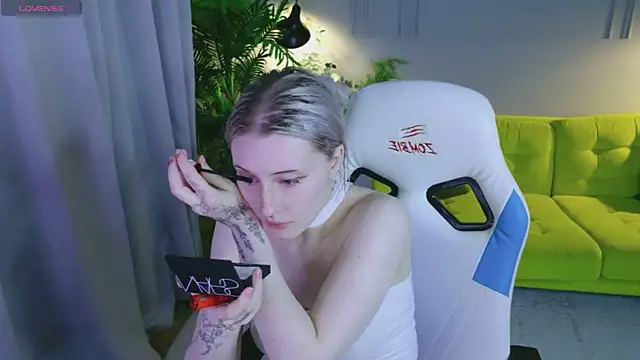 oh  lily online show from 07-15-26, 01:38