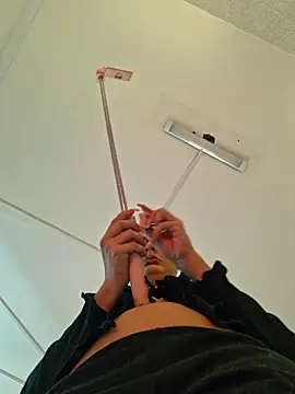 Scarlet Evanss  online show from 04-22-26, 07:48