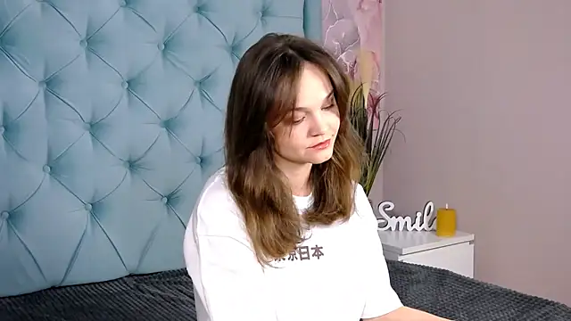 Snapshot of IowaSin chatting on 03-23-26, 01:04 IowaSin online show from 03-23-26, 01:04