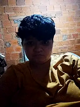 Snapshot of luuh99 chatting on 03-19-26, 12:58 luuh99 online show from 03-19-26, 12:58