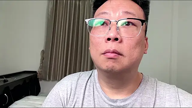 Snapshot of truegaga chatting on 03-18-26, 04:10 truegaga online show from 03-18-26, 04:10