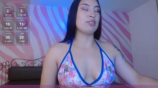 Snapshot of Scarlet_queen4 chatting on 05-09-26, 01:05 Scarlet queen4 online show from 05-09-26, 01:05