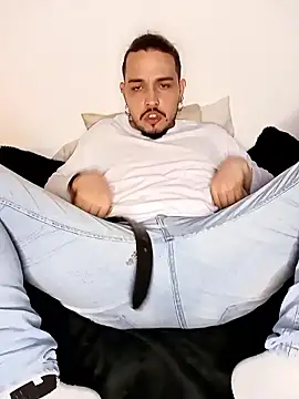 Snapshot of Bry__ chatting on 03-17-26, 02:27 Bry online show from 03-17-26, 02:27