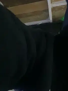 Snapshot of Adgar37 chatting on 03-17-26, 12:30 Adgar37 online show from 03-17-26, 12:30