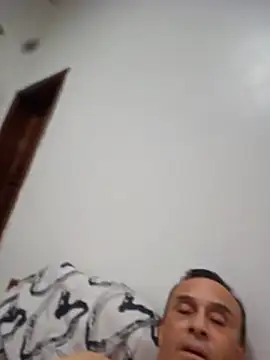 Snapshot of mcyboy chatting on 03-19-26, 10:58 mcyboy online show from 03-19-26, 10:58