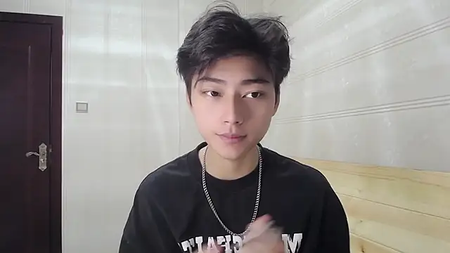 XX-XIUXIU online show from 05-06-26, 12:43