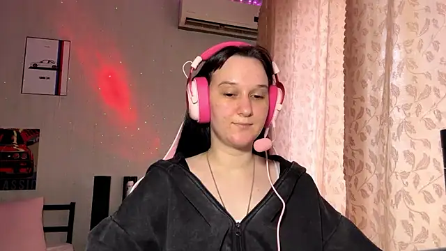 Snapshot of WishingMalted chatting on 03-18-26, 06:05 WishingMalted online show from 03-18-26, 06:05