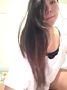 Snapshot of karen_vix chatting on 03-19-26, 04:33 karen vix online show from 03-19-26, 04:33