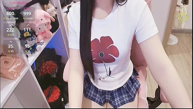 Snapshot of Nana_Chu chatting on 05-06-26, 12:32 Nana Chu online show from 05-06-26, 12:32