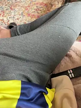 Snapshot of Emirr10 chatting on 03-20-26, 11:04 Emirr10 online show from 03-20-26, 11:04