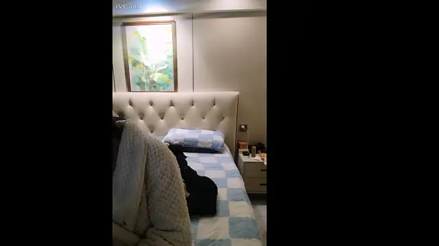 zhenzhen187 online show from 04-21-26, 03:17