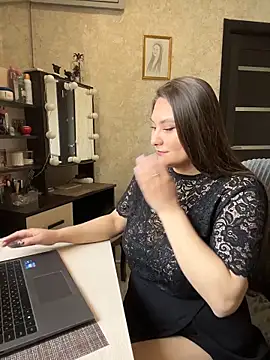 AgathaMyers online show from 04-15-26, 07:59