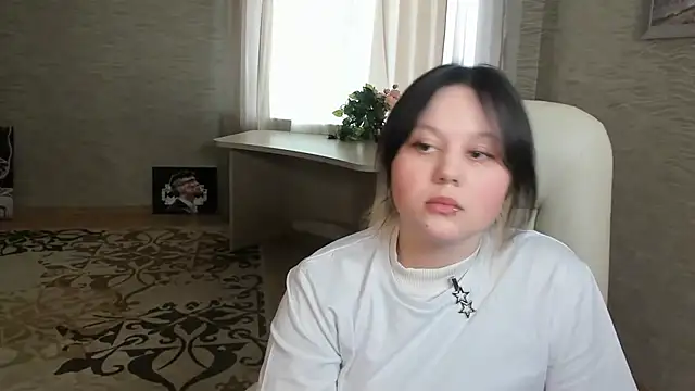 Snapshot of BelenHunkins chatting on 03-18-26, 06:16 BelenHunkins online show from 03-18-26, 06:16