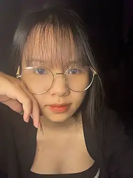 Snapshot of Link-mii chatting on 07-17-26, 02:13 Link-mii online show from 07-17-26, 02:13