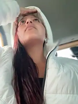 Snapshot of Queen_Scatlett chatting on 03-18-26, 06:00 Queen Scatlett online show from 03-18-26, 06:00