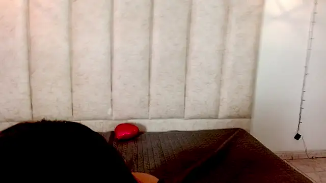 sweetbloomcs online show from 04-11-26, 02:43