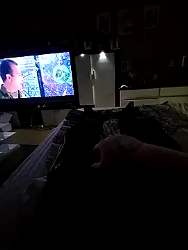 Snapshot of OssiBigCum chatting on 03-17-26, 06:55 OssiBigCum online show from 03-17-26, 06:55