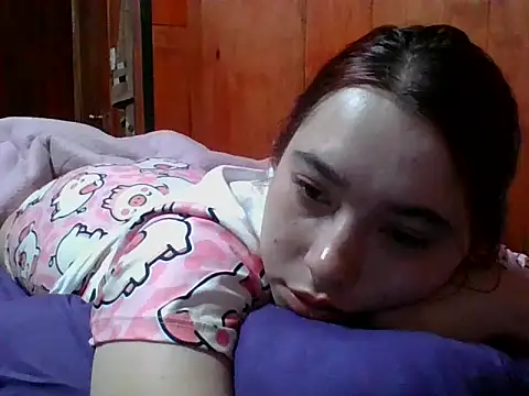 Annisof000 online show from 03-22-26, 10:07