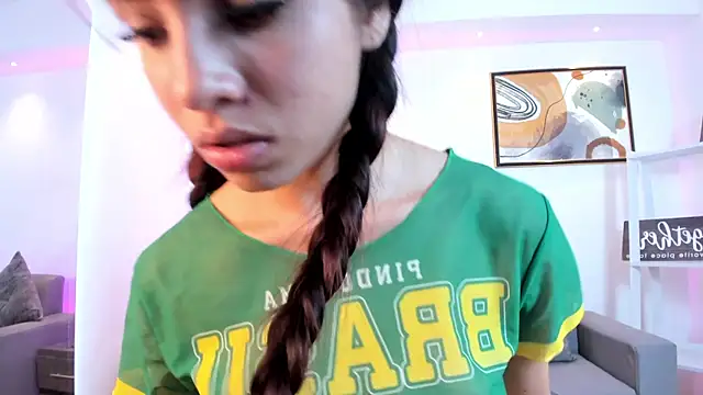 Snapshot of mily_Lopez chatting on 07-08-26, 08:24 mily Lopez online show from 07-08-26, 08:24