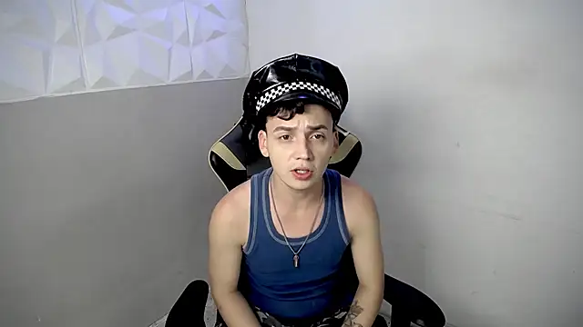 Mathias twinkk online show from 06-01-26, 03:41