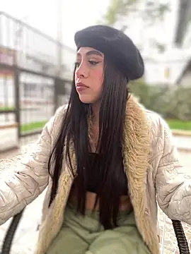 Snapshot of Ferrari_Pink chatting on 03-17-26, 08:34 Ferrari Pink online show from 03-17-26, 08:34