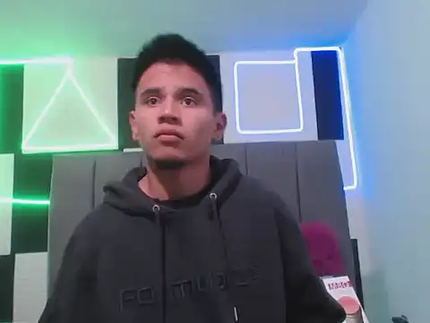 adonis latin 19 online show from 04-22-26, 03:42