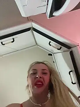 Snapshot of Maria3879 chatting on 03-18-26, 09:51 Maria3879 online show from 03-18-26, 09:51