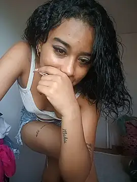 Snapshot of Horny_Brunette_ chatting on 05-22-26, 02:22 Horny Brunette online show from 05-22-26, 02:22