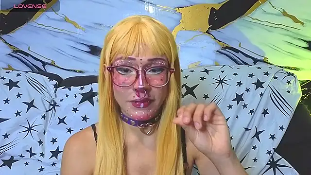 dark nina   online show from 07-10-26, 05:45