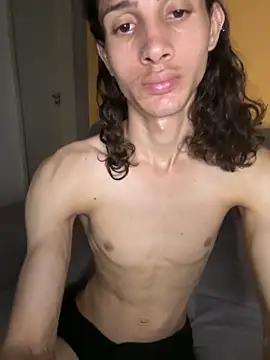 Snapshot of FelipeLipe18 chatting on 03-18-26, 01:53 FelipeLipe18 online show from 03-18-26, 01:53