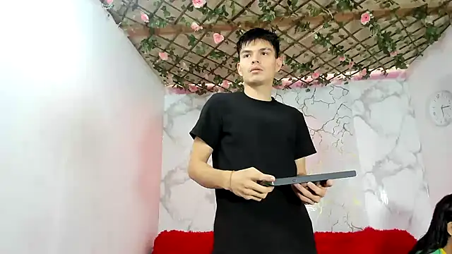 Snapshot of Nahomi_hot_77 chatting on 06-22-26, 01:41 Nahomi hot 77 online show from 06-22-26, 01:41