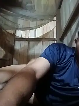 Snapshot of boy-pho- chatting on 06-07-26, 12:37 boy-pho- online show from 06-07-26, 12:37