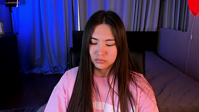 Snapshot of IceIcebabe_ chatting on 05-25-26, 01:00 IceIcebabe online show from 05-25-26, 01:00