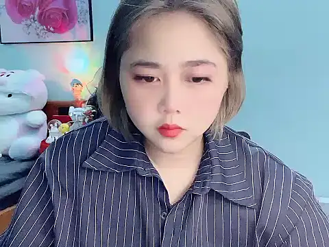 Snapshot of Nhanlu009 chatting on 05-30-26, 12:35 Nhanlu009 online show from 05-30-26, 12:35