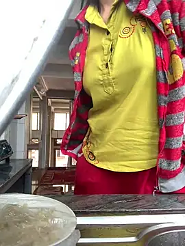 Snapshot of tieuvy6 chatting on 03-27-26, 04:07 tieuvy6 online show from 03-27-26, 04:07
