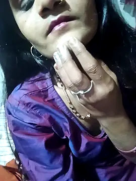 Snapshot of Sexy-Riya chatting on 03-21-26, 06:11 Sexy-Riya online show from 03-21-26, 06:11