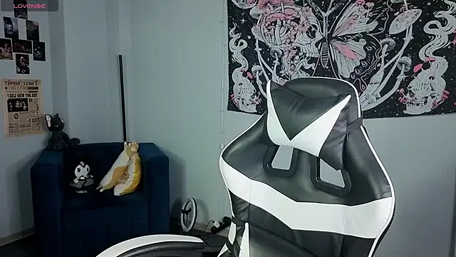 LittleKittenStar online show from 05-04-26, 03:13