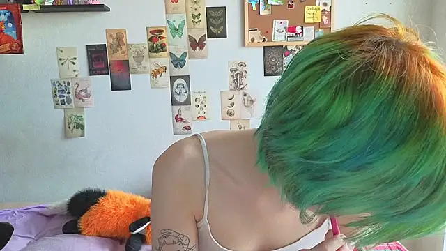 Snapshot of LittleKittenStar chatting on 05-30-26, 01:30 LittleKittenStar online show from 05-30-26, 01:30