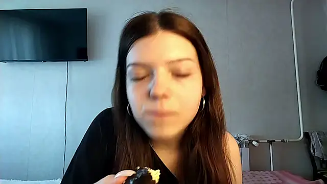 Helgawithyou online show from 04-10-26, 01:38