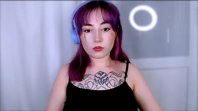 Snapshot of MistressEdith chatting on 05-16-26, 06:50 MistressEdith online show from 05-16-26, 06:50