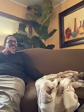 Snapshot of MaKeItWeT4200 chatting on 03-18-26, 03:59 MaKeItWeT4200 online show from 03-18-26, 03:59