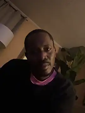 Snapshot of MaKeItWeT4200 chatting on 03-19-26, 04:38 MaKeItWeT4200 online show from 03-19-26, 04:38