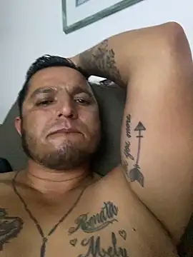 HOTB0Y18 online show from 04-06-26, 09:21