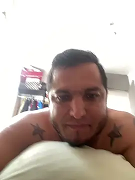 HOTB0Y18 online show from 07-23-26, 06:06