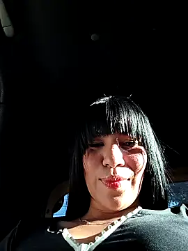 Snapshot of MonserratJons01 chatting on 03-20-26, 10:14 MonserratJons01 online show from 03-20-26, 10:14