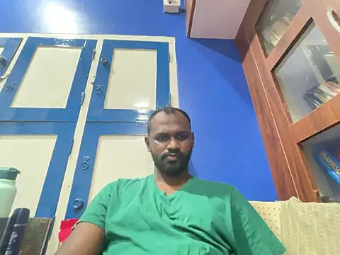 Snapshot of singletamilguy chatting on 03-19-26, 08:35 singletamilguy online show from 03-19-26, 08:35