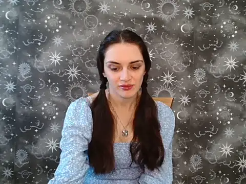 Snapshot of RoxiCherry chatting on 04-14-26, 06:30 RoxiCherry online show from 04-14-26, 06:30