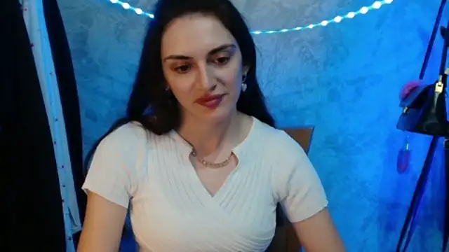 Snapshot of RoxiCherry chatting on 04-24-26, 09:12 RoxiCherry online show from 04-24-26, 09:12