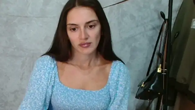 Snapshot of RoxiCherry chatting on 06-24-26, 06:56 RoxiCherry online show from 06-24-26, 06:56