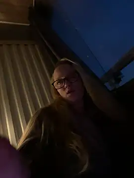 LizzieZ1975 online show from 06-25-26, 11:20